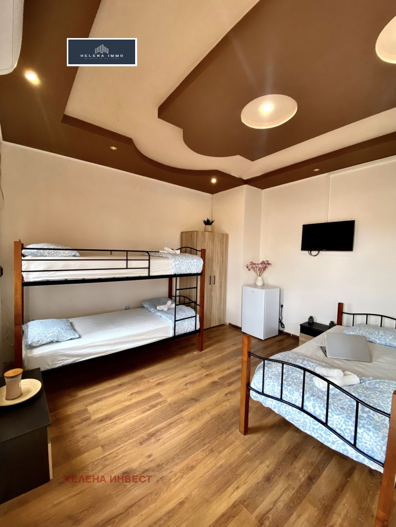 Дава под наем КЪЩА, гр. Костинброд, област София област, снимка 3 - Къщи - 49799221