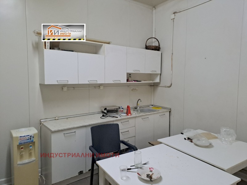 Дава под наем СКЛАД, гр. Пловдив, Индустриална зона - Север, снимка 9 - Складове - 52389240