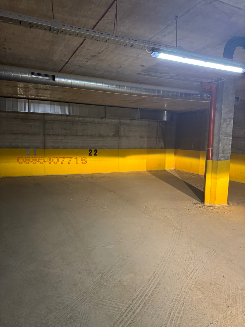 Дава под наем ГАРАЖ, ПАРКОМЯСТО, гр. Кърджали, Център, снимка 4 - Гаражи и паркоместа - 52783491