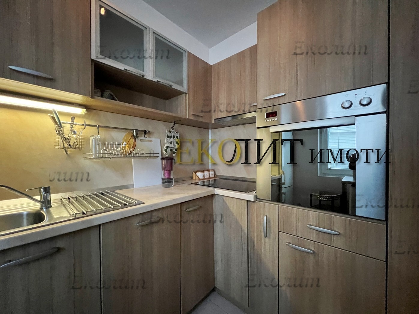 Дава под наем 3-СТАЕН, гр. София, Лозенец, снимка 2 - Апартаменти - 54352072