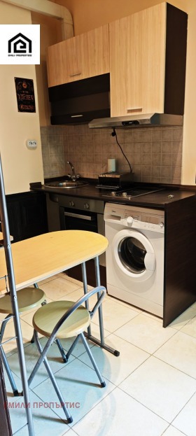 Studio Tsentar, Sofia 1