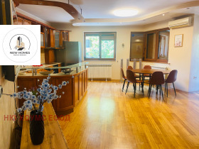 2 bedroom Vitosha, Sofia 3