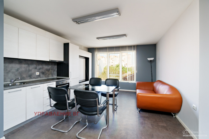 Til leie  2 soverom Sofia , Zona B-5 , 100 kvm | 31744537