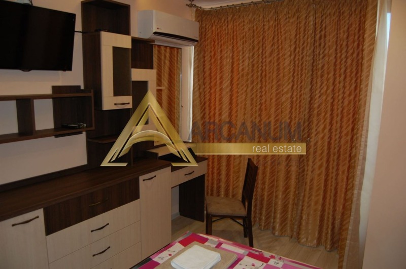 Дава под наем 2-СТАЕН, гр. Варна, Център, снимка 9 - Апартаменти - 52381741