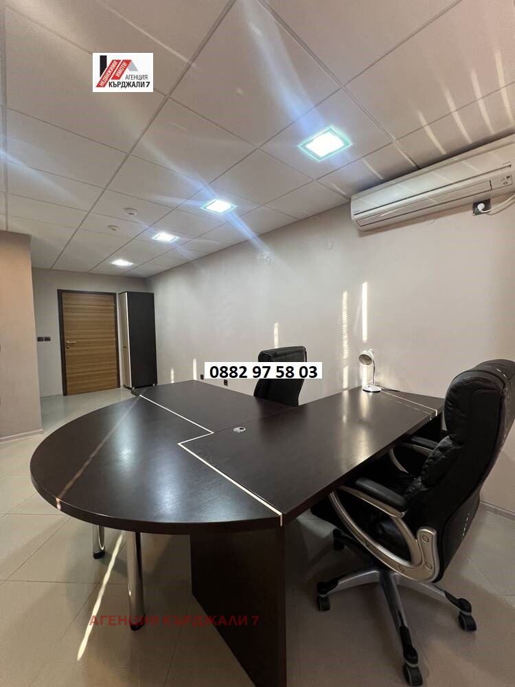 Дава под наем  Офис град Кърджали , Център , 30 кв.м | 90471699 - изображение [3]