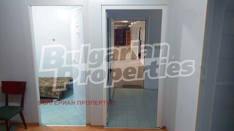 För uthyrning  Kontor region Plovdiv , Karlovo , 571 kvm | 40884851 - bild [14]