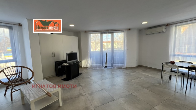 En renta  1 dormitorio Pazardzhik , Tsentar , 75 metros cuadrados | 28537340 - imagen [2]