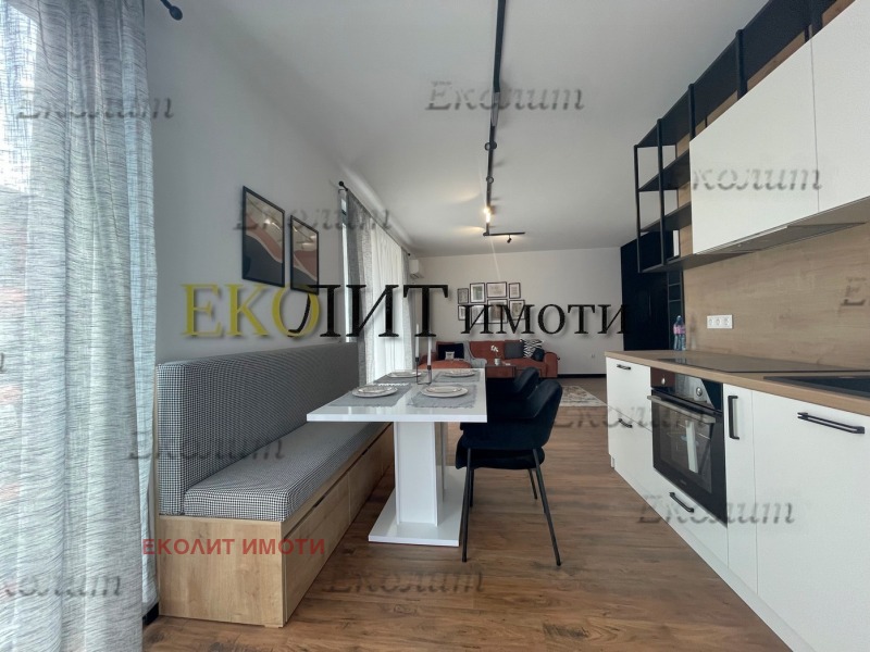 Дава под нем  2-стаен, град София, Витоша •  650 € • ID 99906002 — holmes.bg - [1] 