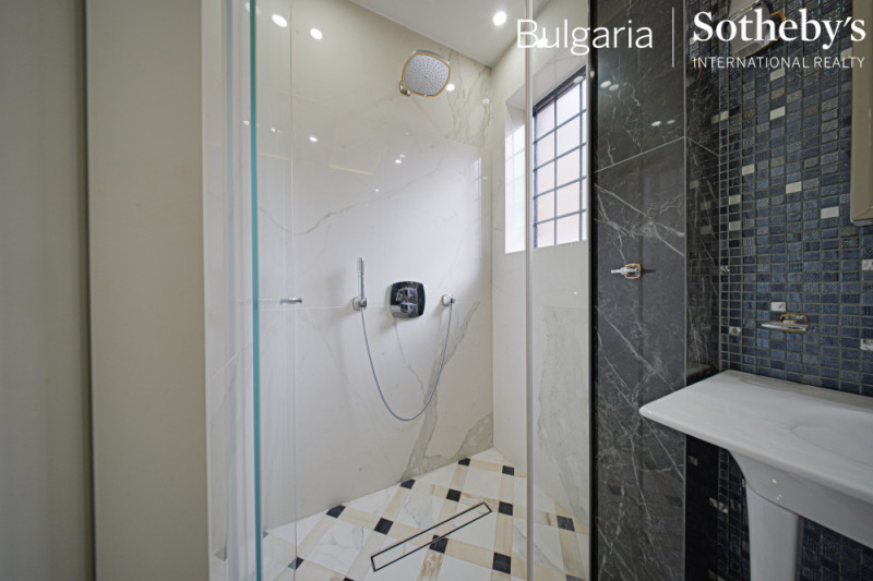 A louer  3 chambres Sofia , Tsentar , 96 m² | 33162739 - image [15]