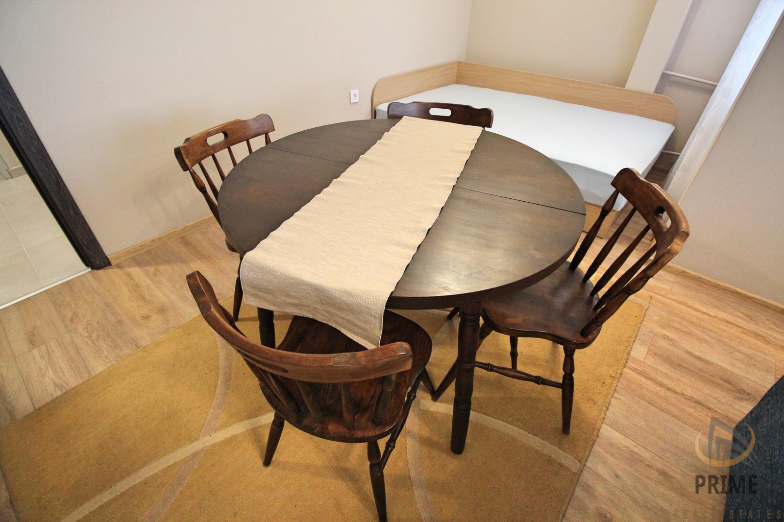 Дава под наем 2-СТАЕН, гр. Бургас, Изгрев, снимка 3 - Апартаменти - 54119419