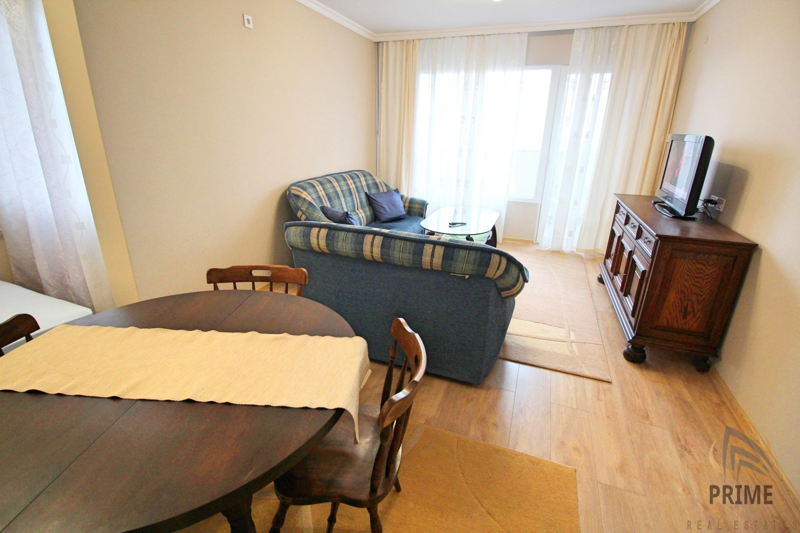 Дава под наем 2-СТАЕН, гр. Бургас, Изгрев, снимка 2 - Апартаменти - 54119419