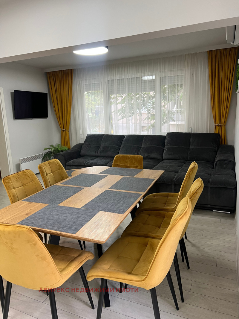 Vuokrattavana  1 makuuhuone Plovdiv , Kamenitsa 1 , 80 neliömetriä | 48728401 - kuva [4]