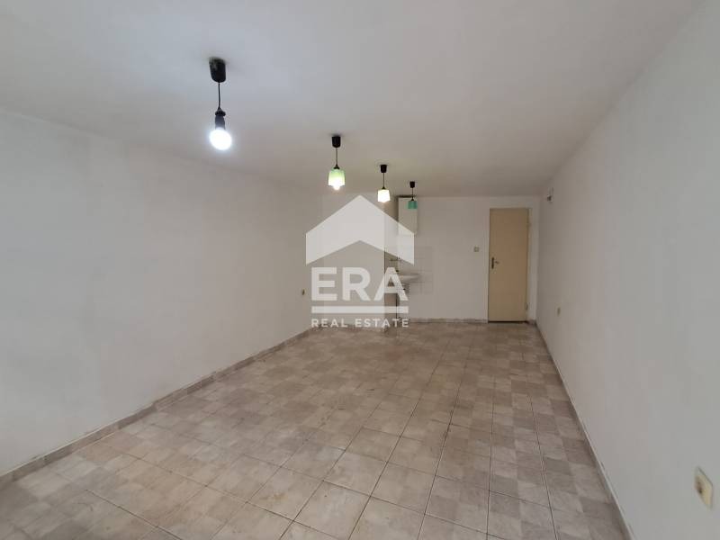 De inchiriat  Magazin Varna , Sportna zala , 49 mp | 63259191