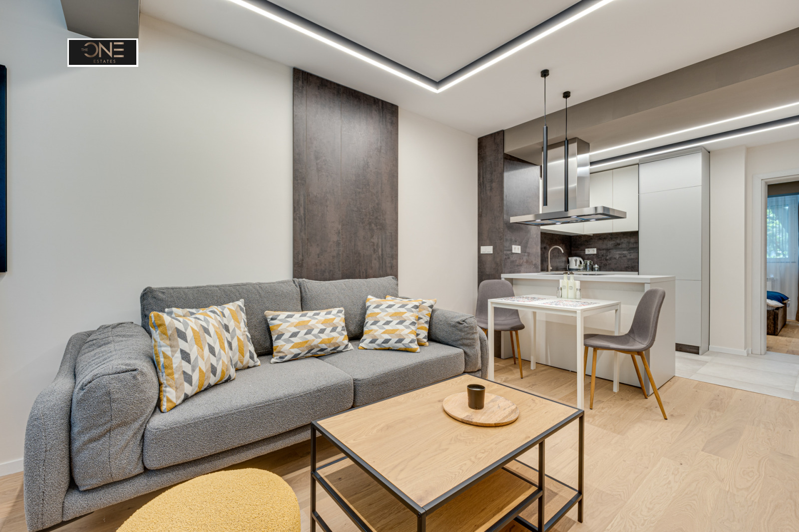 Дава под наем 2-СТАЕН, гр. София, Център, снимка 2 - Апартаменти - 54066888