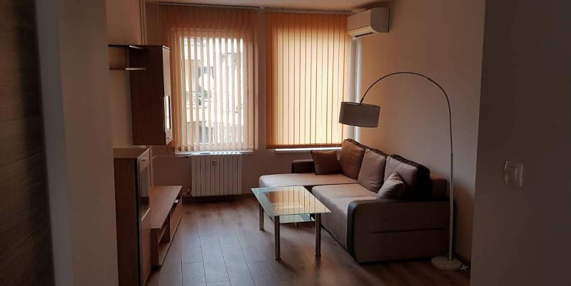 Do wynajęcia  2 sypialnie Plowdiw , Centar , 106 mkw | 93521534