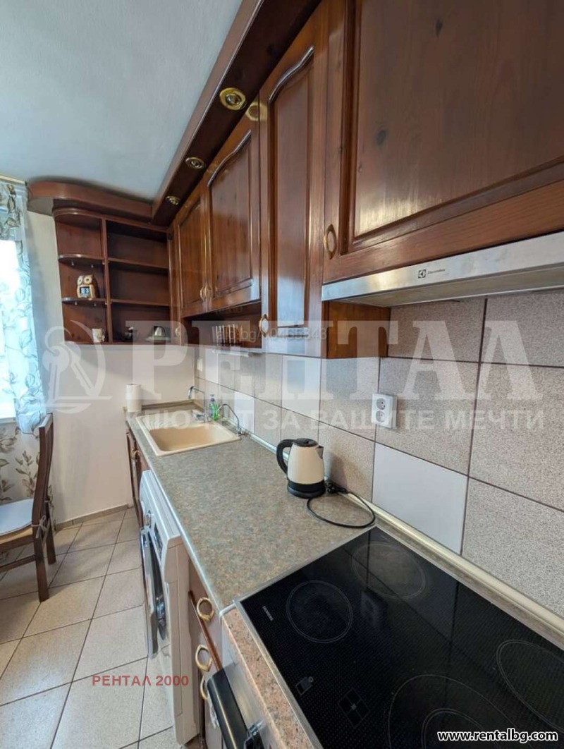В аренду  2 спальни Пловдив , Център , 65 кв.м | 97298865 - изображение [3]