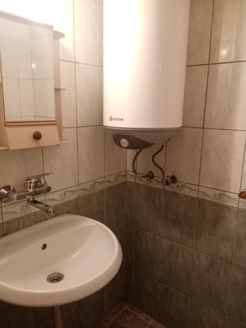 En renta  1 dormitorio Ruse , Zdravets Iztok , 64 metros cuadrados | 38326975 - imagen [9]