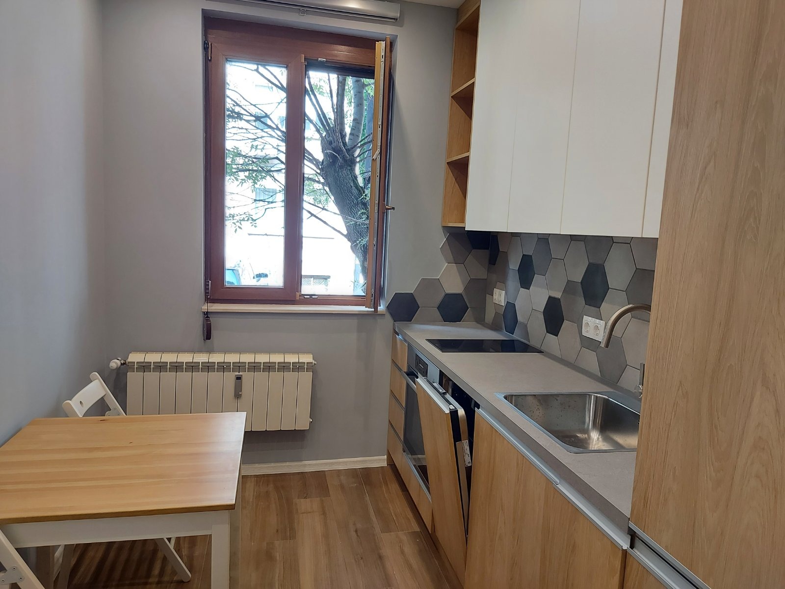 Дава под наем 1-СТАЕН, гр. София, Център