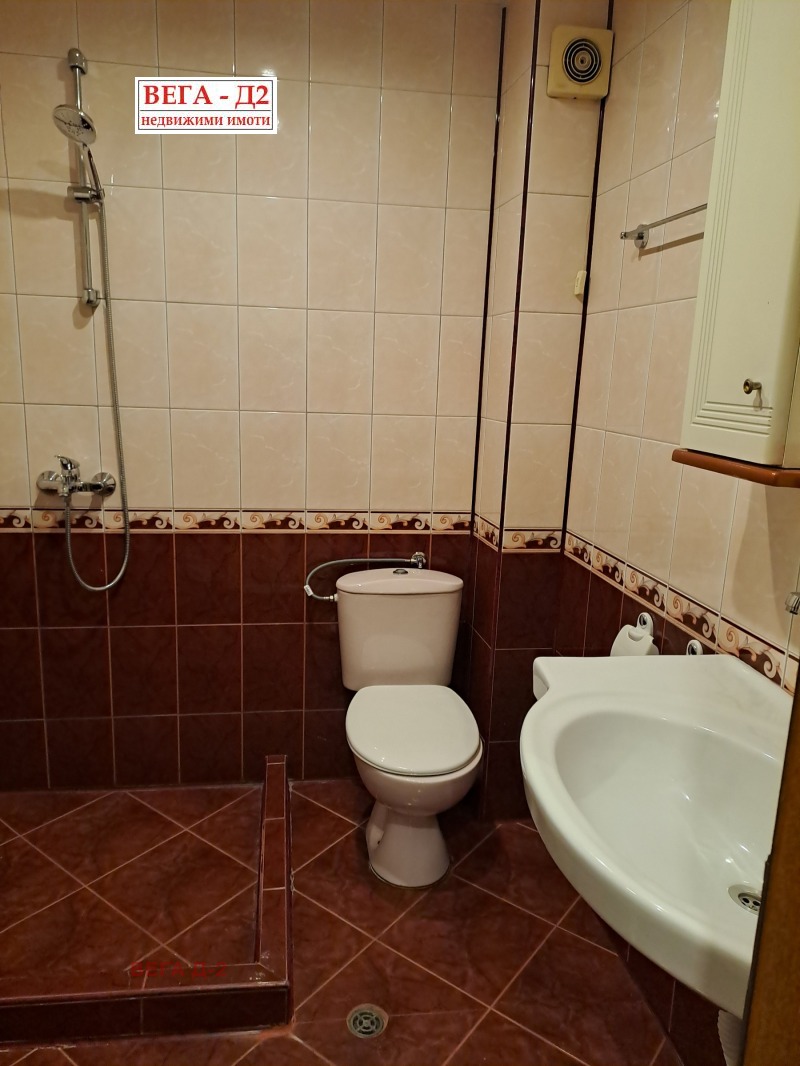 Para alugar  1 quarto Ruse , Centralen koop. pazar , 50 m² | 67844083 - imagem [8]