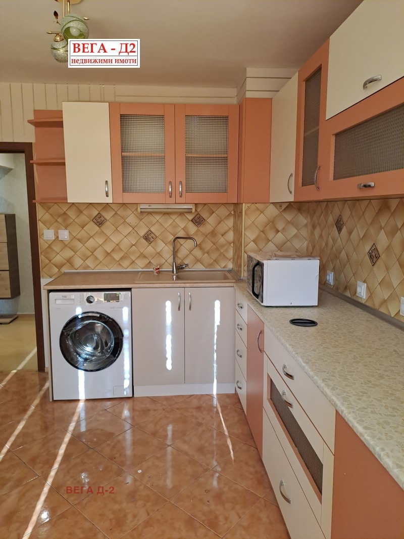 Do wynajęcia  1 sypialnia Ruse , Centralen koop. pazar , 50 mkw | 67844083 - obraz [12]