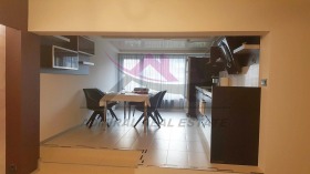 2 dormitoare Țentâr, Varna 1