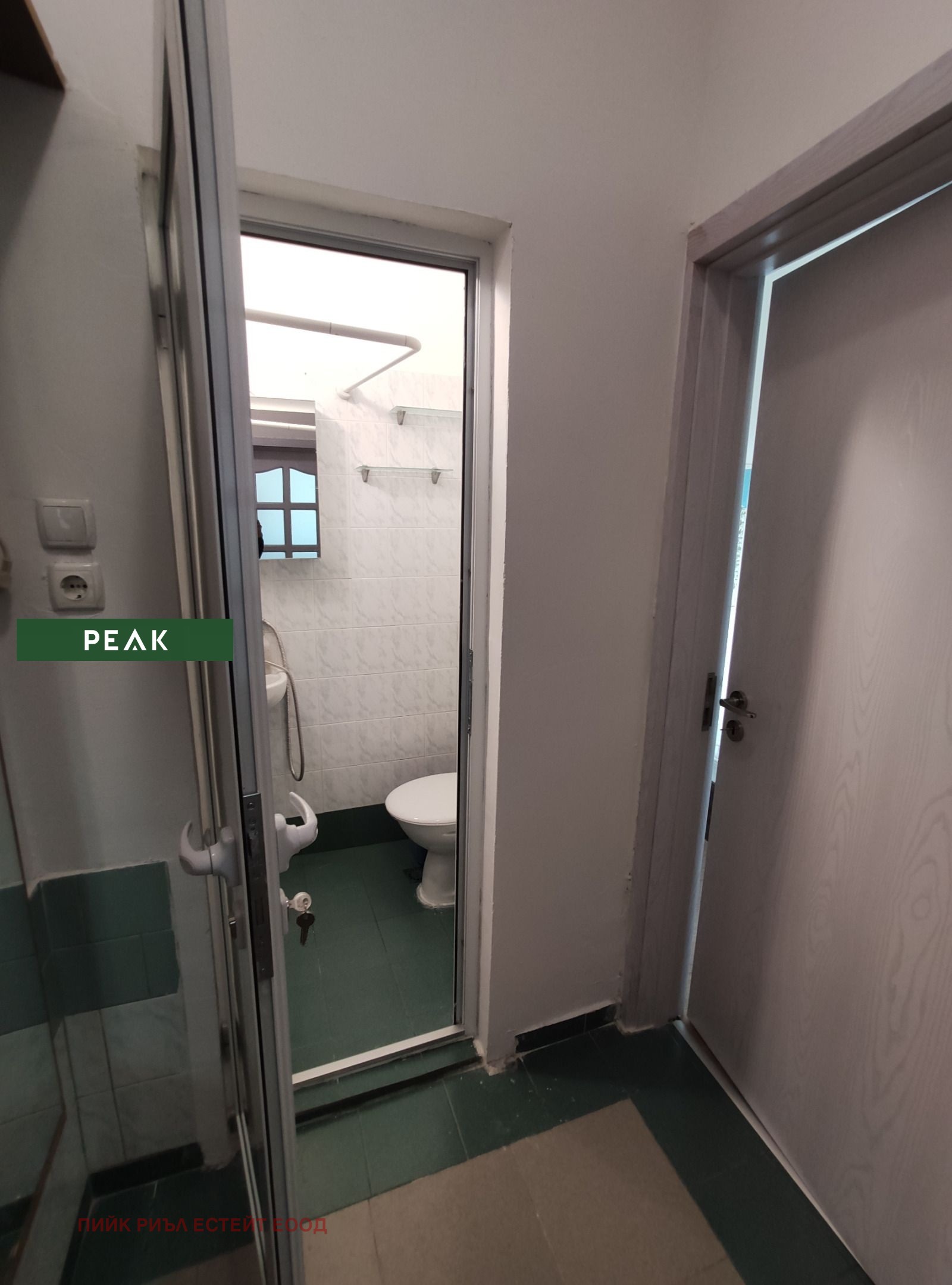 Дава под наем 2-СТАЕН, гр. София, Център, снимка 4 - Апартаменти - 53886374