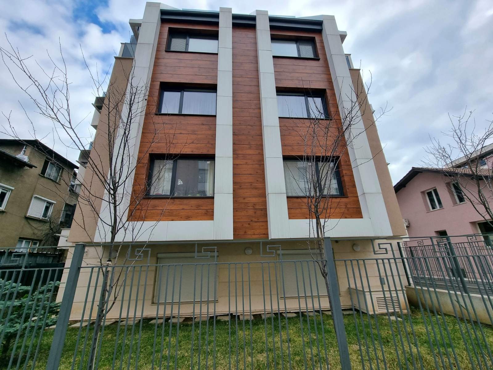 ���� ��� ���� 2-����� | Imot.bg � ����������� 16