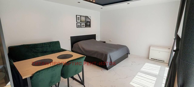 Da affittare  Studio Burgas , Lazur , 42 mq | 22237349