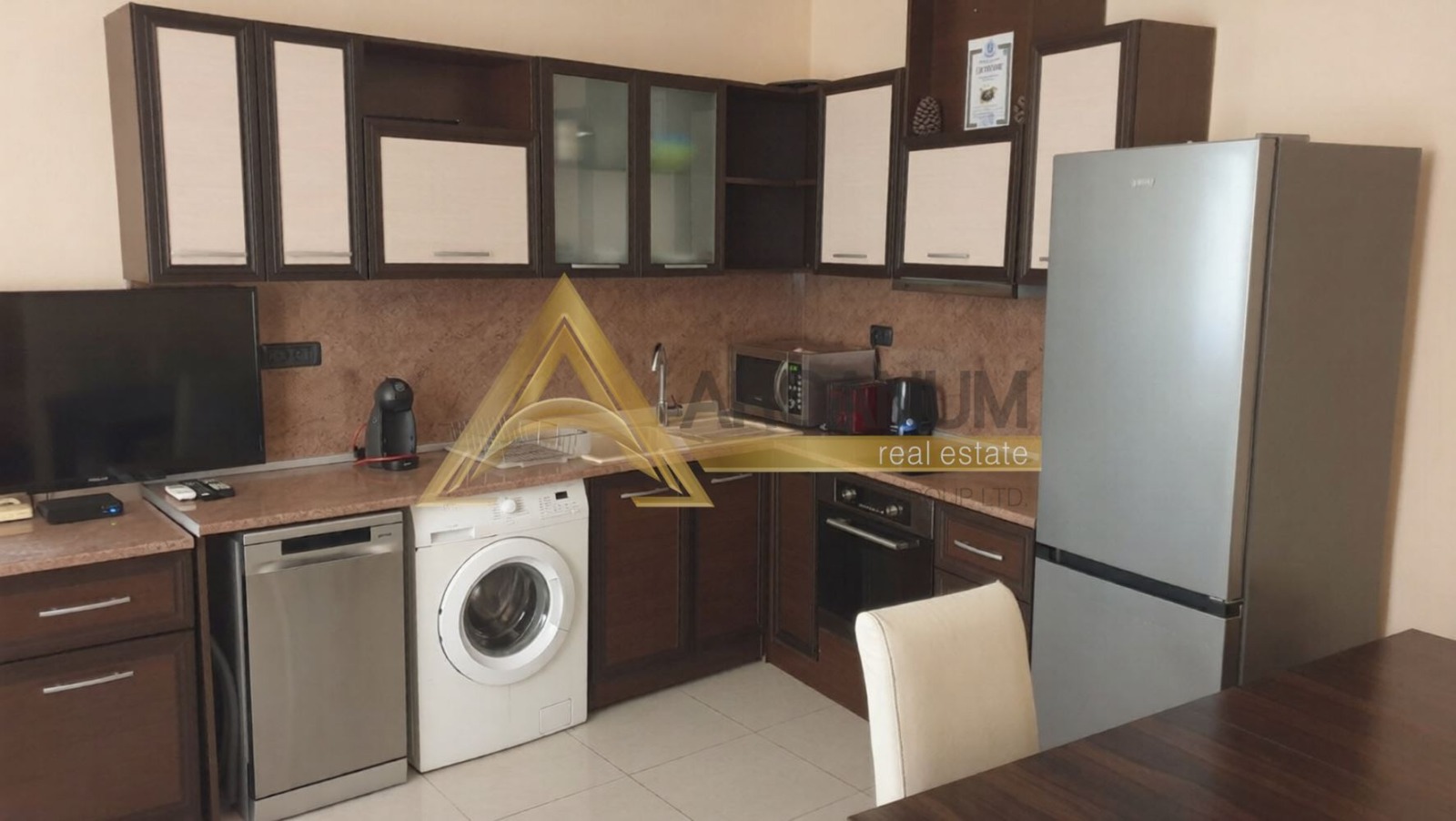 Дава под наем 3-СТАЕН, гр. Варна, Център