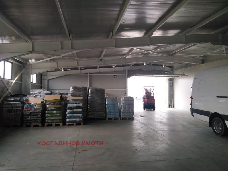 For Rent  Storage Plovdiv , Industrialna zona - Sever , 200 sq.m | 77702759