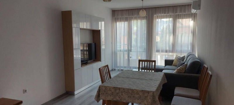 Para alugar  1 quarto Varna , Kolhozen pazar , 70 m² | 85672018