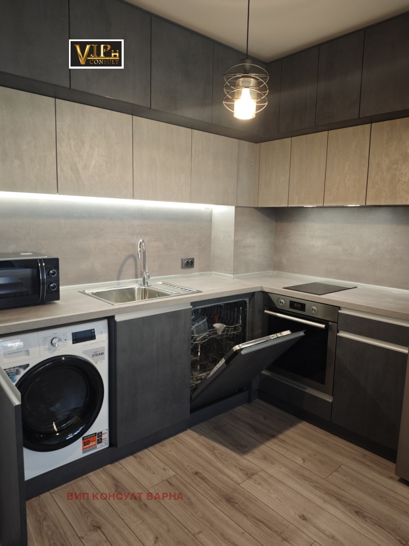 Zu vermieten  1 Schlafzimmer Warna , Pobeda , 55 qm | 53051616 - Bild [3]