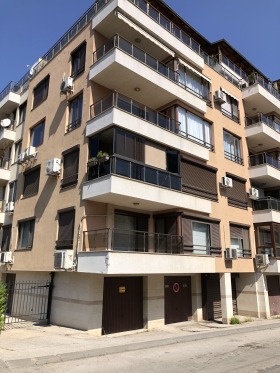 2 спаваће собе Студентски град, Софија