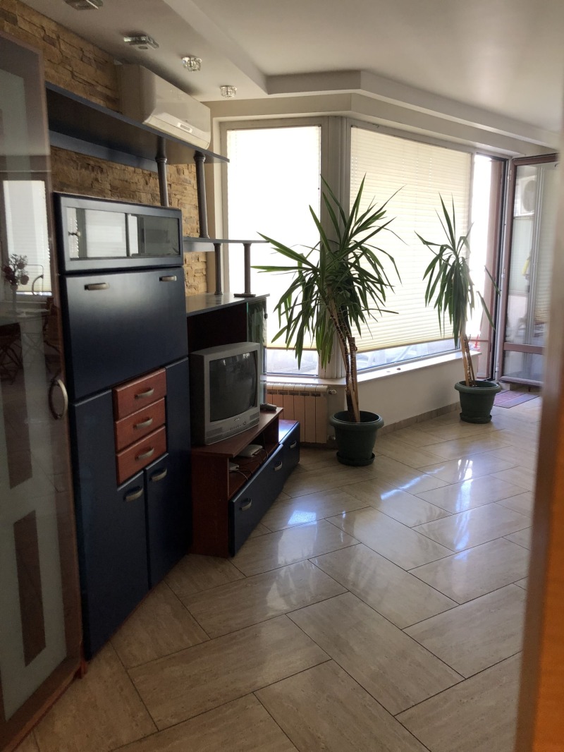 Издаје се  2 спаваће собе Софија , Студентски град , 110 м2 | 13678050 - слика [4]