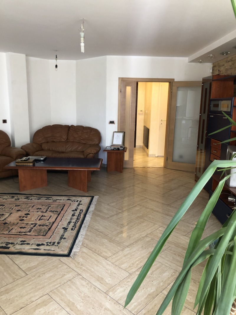 Издаје се  2 спаваће собе Софија , Студентски град , 110 м2 | 13678050 - слика [5]