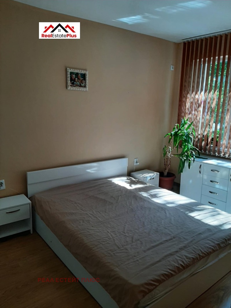 K pronájmu  2 ložnice Pleven , 9-ti kvartal , 87 m2 | 97445352 - obraz [4]