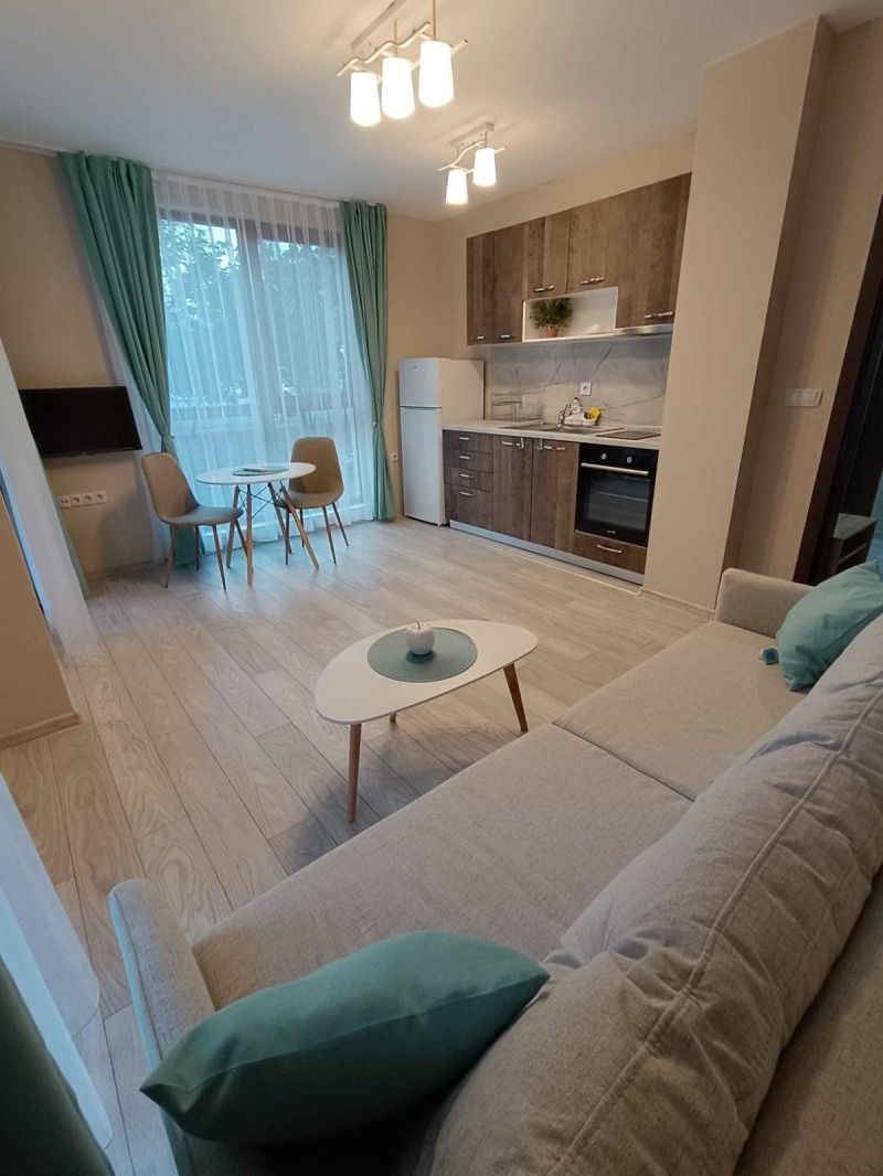 Te huur  1 slaapkamer Plovdiv , Komatevski vazel , 70 m² | 23855536