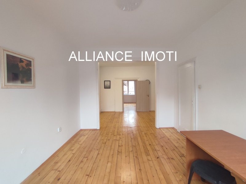 Под наем ОФИС, град София, Център • 700 € / 1369.08 лв. • 55369590 1