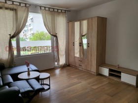 Студио Лјулин 7, Софија 3