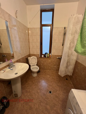 3 bedroom Tsentar, Sofia 9