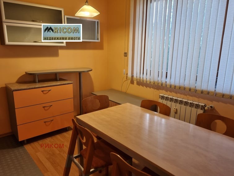 De inchiriat  2 dormitoare Pleven , Idealen țentâr , 85 mp | 12923083 - imagine [2]