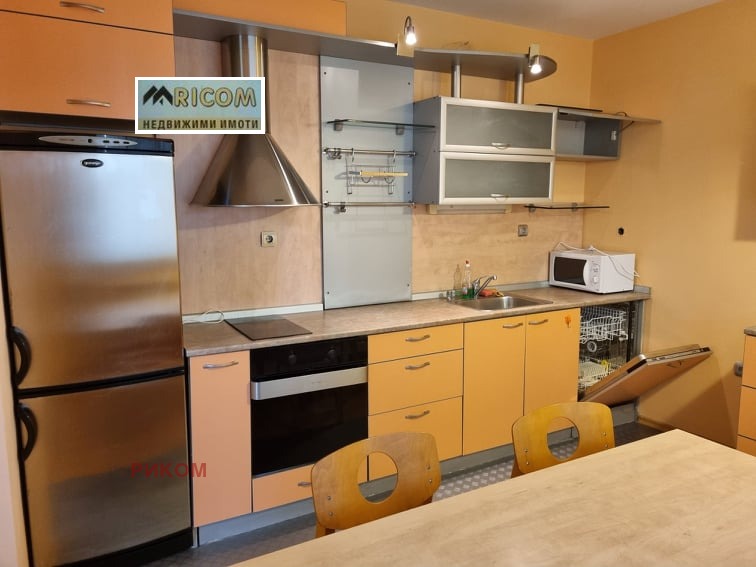 De inchiriat  2 dormitoare Pleven , Idealen țentâr , 85 mp | 12923083