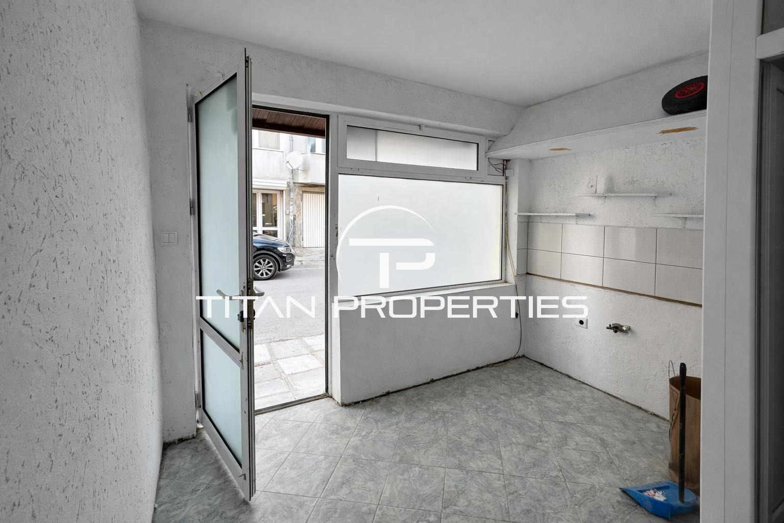 Дава под наем ОФИС, гр. Варна, Левски 1, снимка 2 - Офиси - 53823314