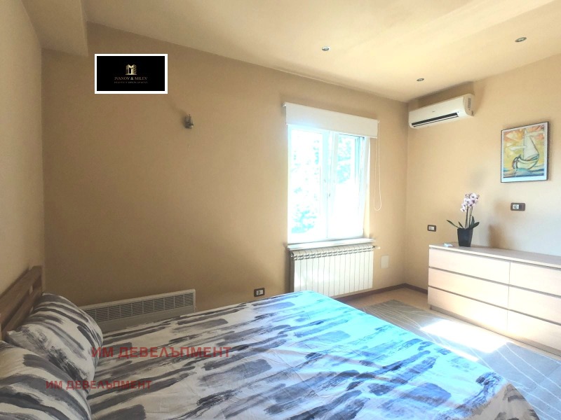 För uthyrning  3 sovrum Sofia , Centar , 190 kvm | 35379716 - bild [12]