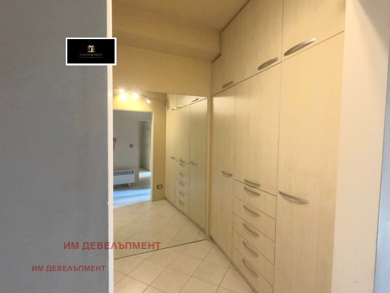 För uthyrning  3 sovrum Sofia , Centar , 190 kvm | 35379716 - bild [15]