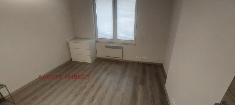 Kiadó  3 hálószobás Sofia , Goce Delcsev , 155 négyzetméter | 88972348 - kép [13]