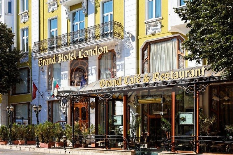 Дава под Наем ЗАВЕДЕНИЕ в град Варна, Център - 500 кв.м / 6 000 € » 11 734.98 лв., ТОПИММО