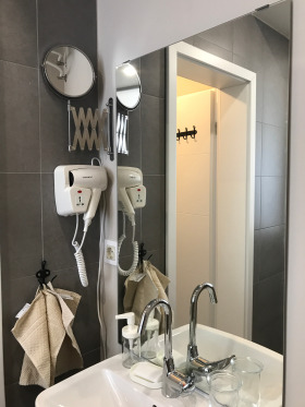 2 bedroom Lozenets, Sofia 16