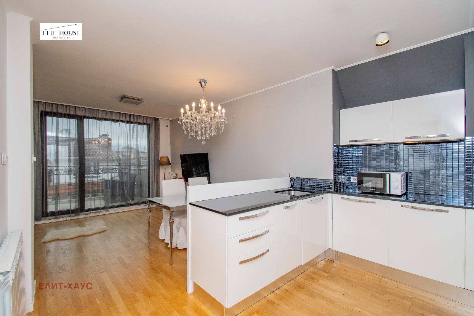 Дава под наем 3-СТАЕН, гр. София, Център, снимка 1 - Апартаменти - 54001266