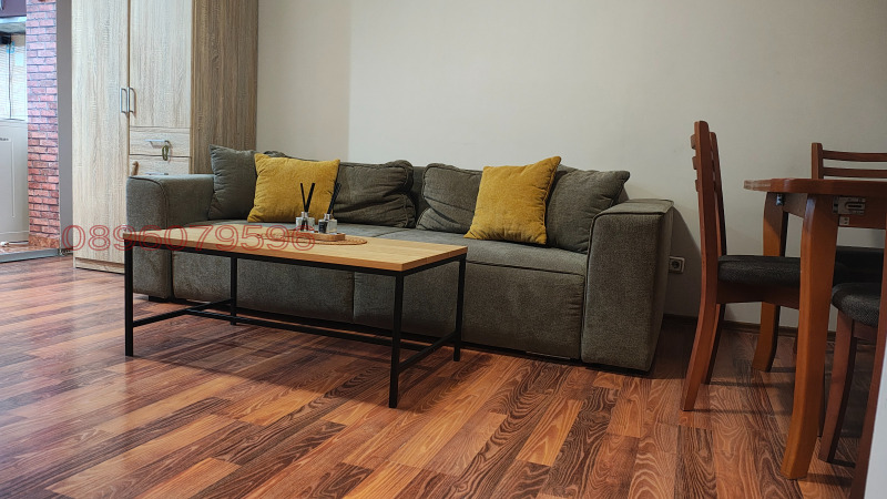 Дава под наем 2-СТАЕН, гр. София, Света Троица